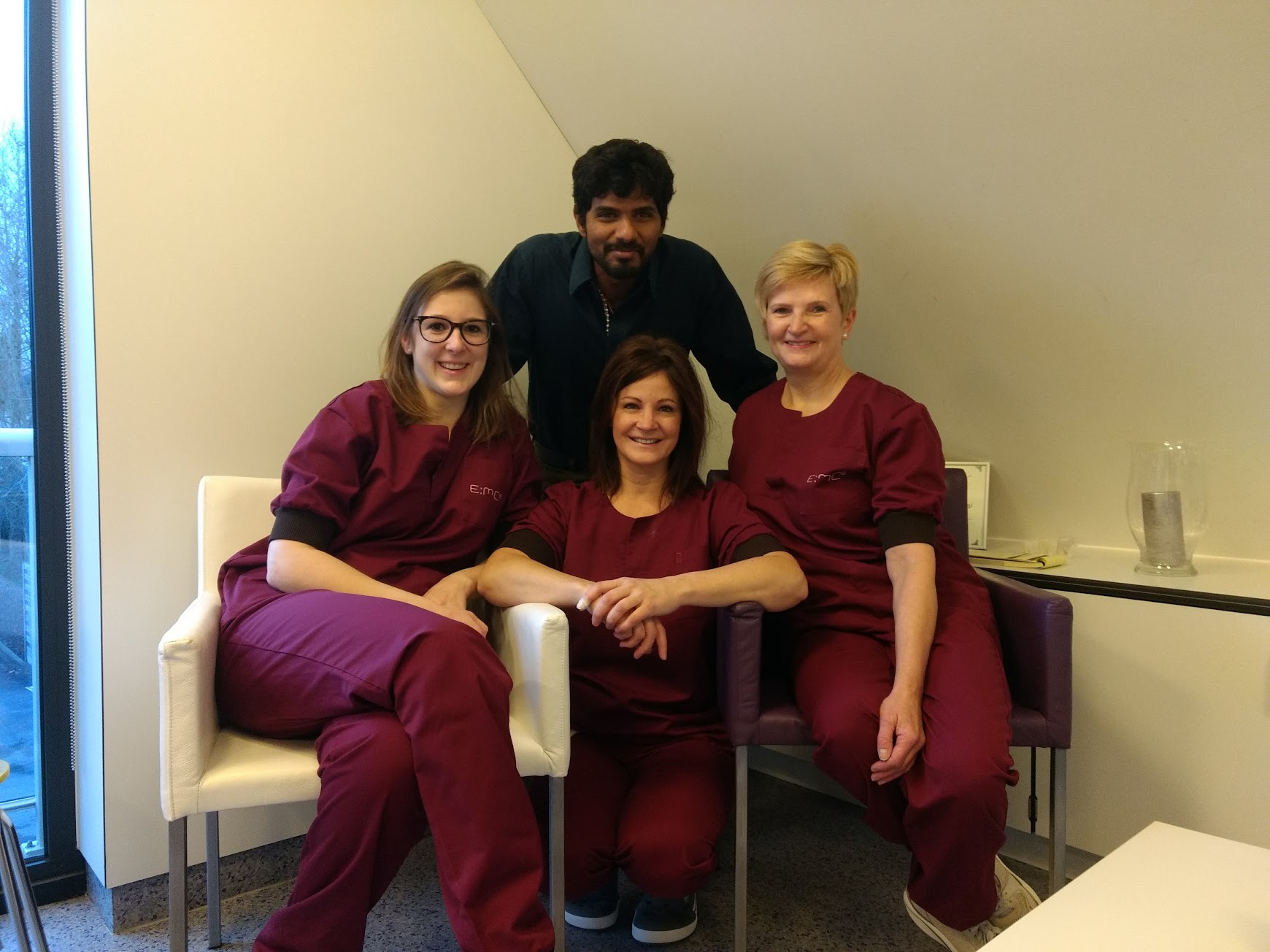 Dr. Charan J. C. with the surgical team at the Coupure clinic in Ghent