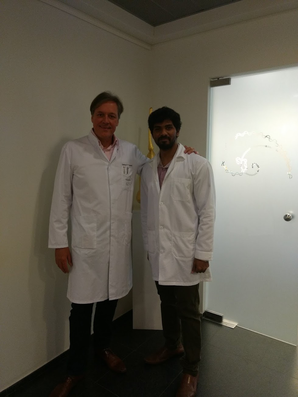 Dr. Charan J. C. with Dr. Patrick Tonnard at the Coupure Centrum voor Plastische Chirurgie, Ghent
